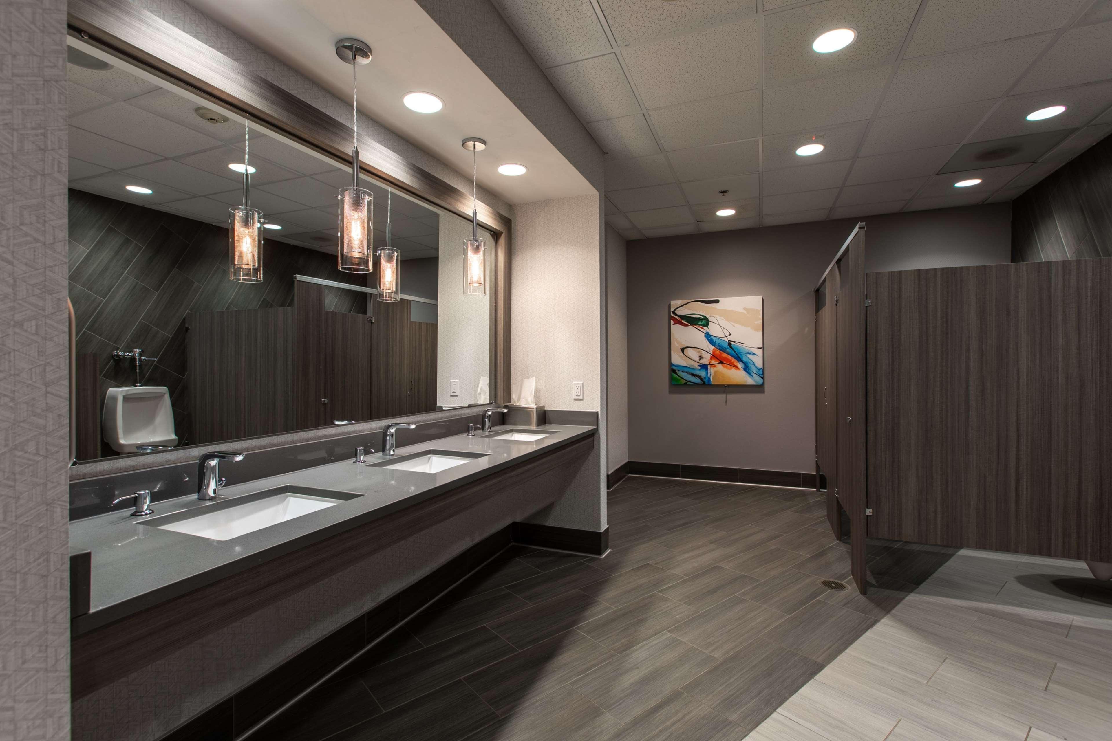 Hilton Garden Inn Lynchburg Bagian luar foto