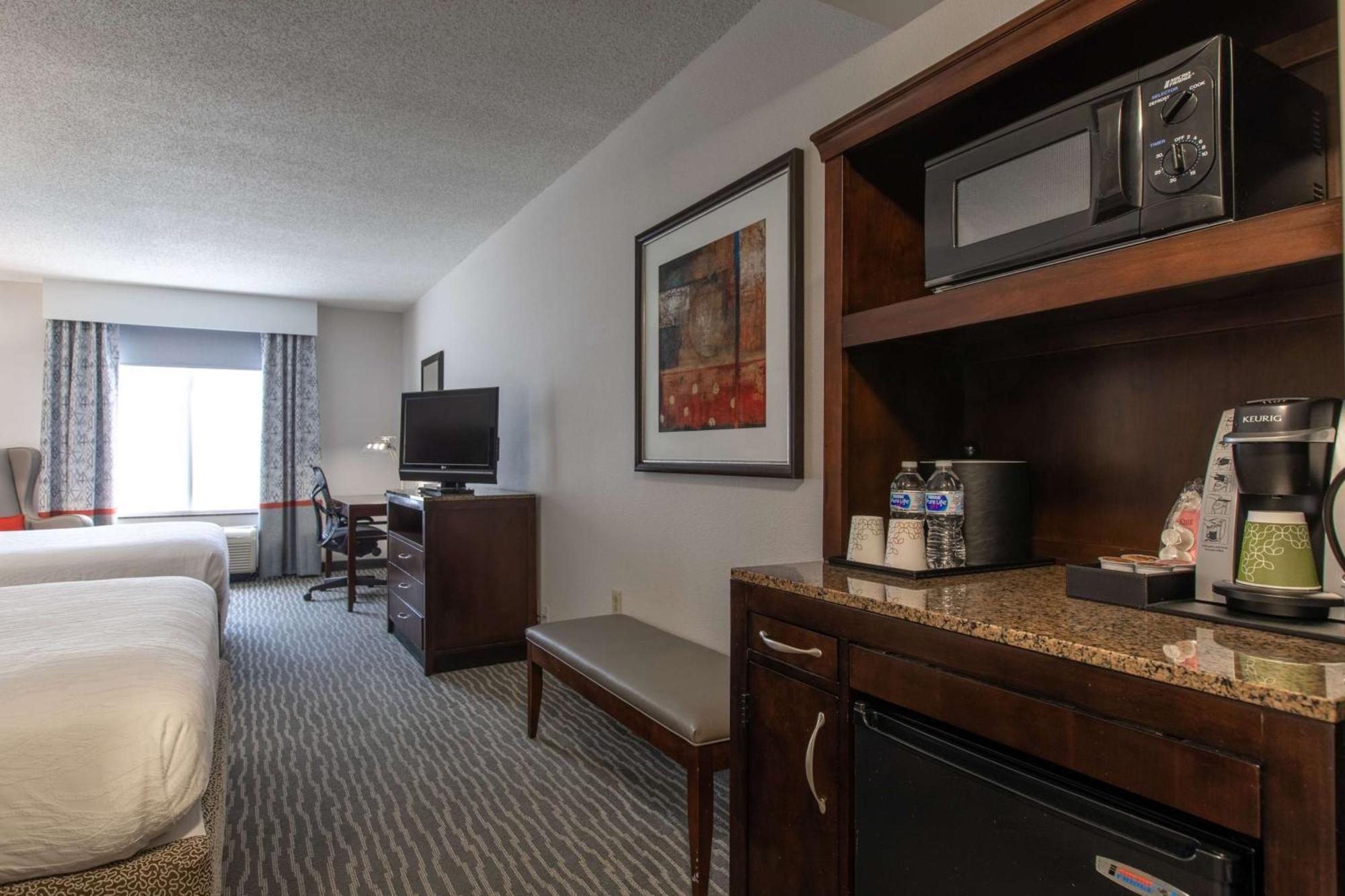 Hilton Garden Inn Lynchburg Bagian luar foto